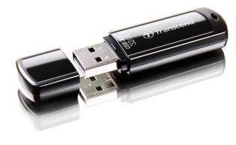 ट्रँसेंड ३२ जीबी USB ३.० पेन ड्राईव्ह